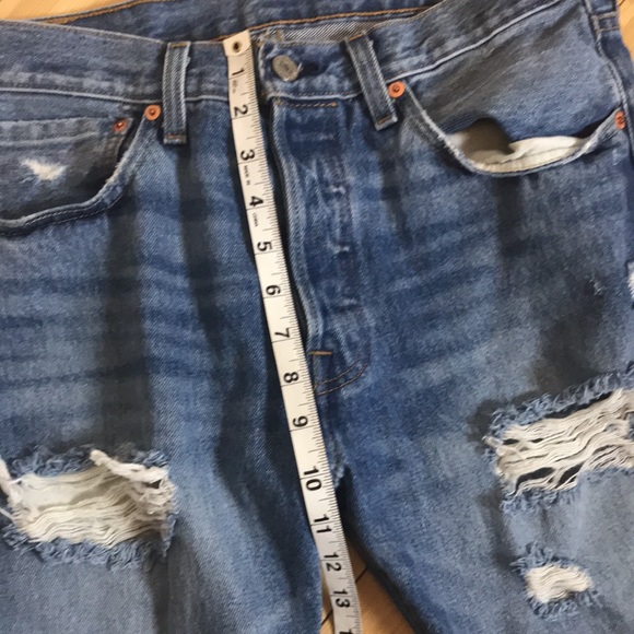 Levi’s 501 Men's Jean Destruction 31 x 32 - Picture 3 of 9